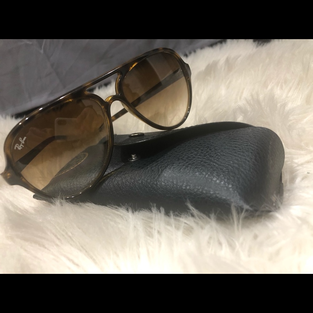 Ray bans
